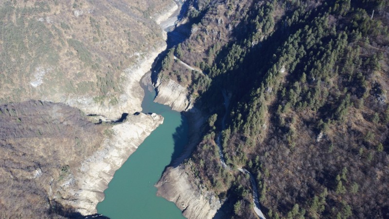 <p>Vista aerea del lago<br>(fonte: Enel Green Power Italia S.r.l.)</p>